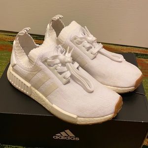 adidas NMD R1 ( size w6 )